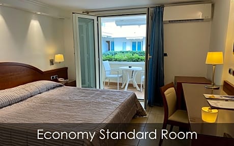 Economy Triple Room