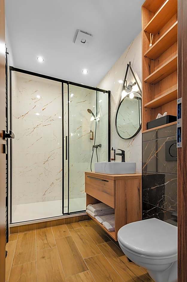 No 28 Rooms & Apartments