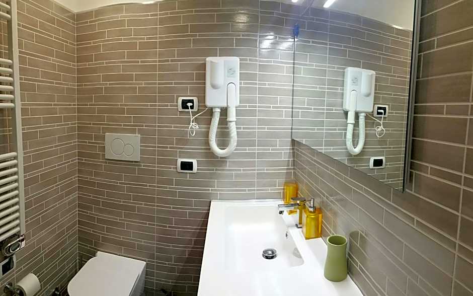Smart-House-Central-Rent-Rooms-FREE-PARKING