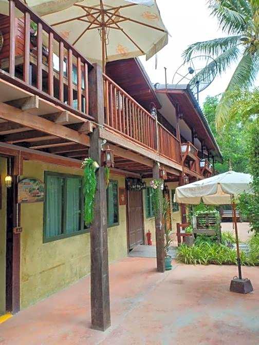 Chuchaiburi Sri Amphawa