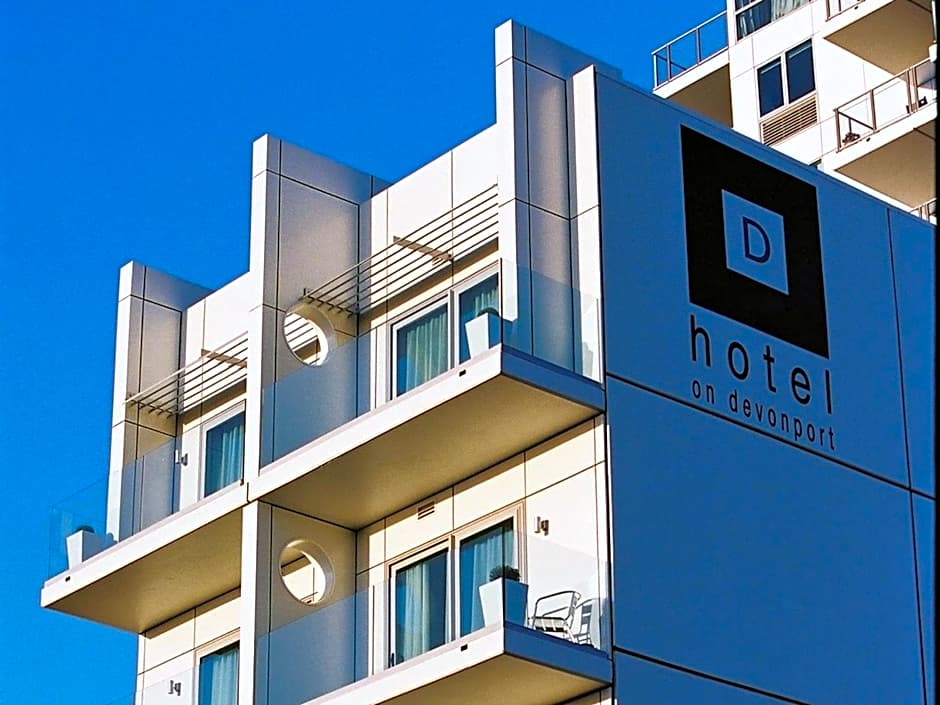 Hotel on Devonport