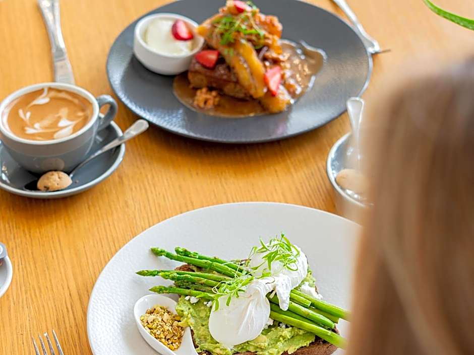 Pullman Cairns International