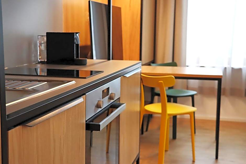 S12 - Boardinghouse by Hotel Trezor