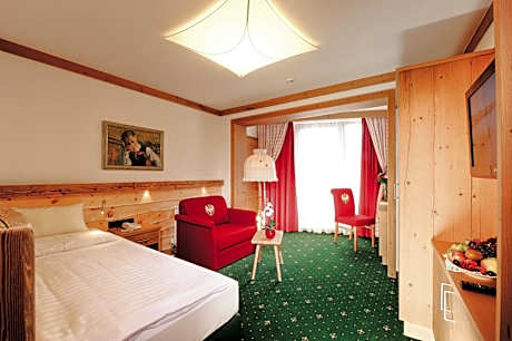 Single Room with French Balcony