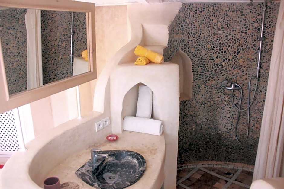 Riad Haizea Mogador
