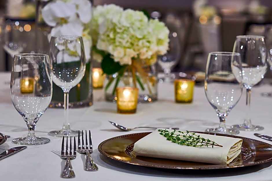 Renaissance by Marriott Atlanta Midtown Hotel