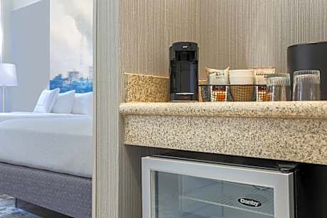 One-Bedroom King Suite with Sofa Bed - Hearing Accessible