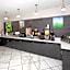 La Quinta Inn & Suites by Wyndham Springfield