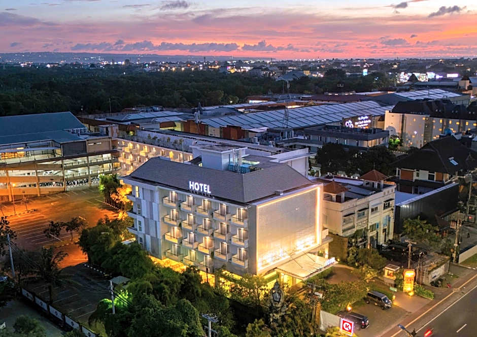 Photo 1 of 50 of Kuta Galleria Hotel