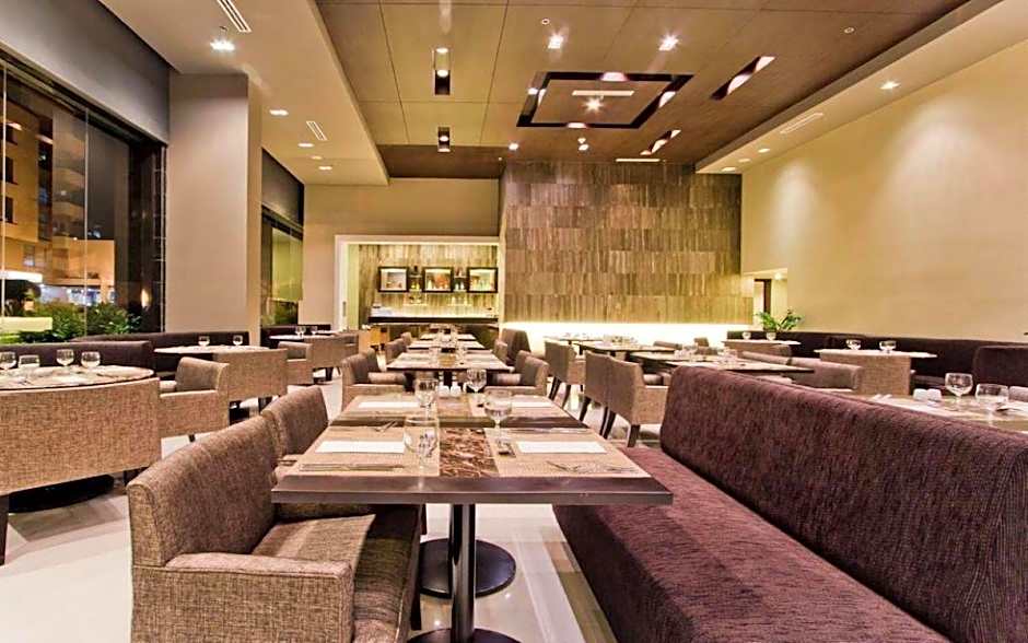 The B Hotel - Alabang