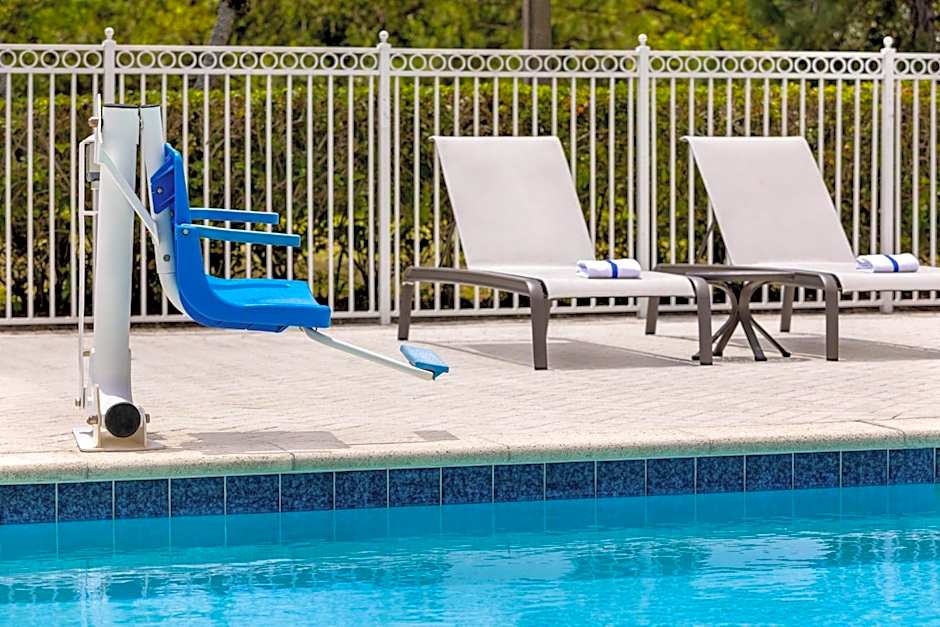 Holiday Inn Express Hotel & Suites Fort Pierce West By IHG