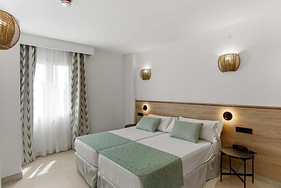 Aquasol Aparthotel