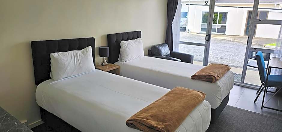 Twin Coast Adventures