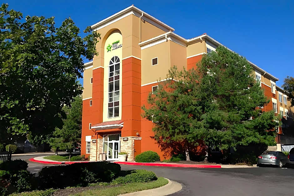 Extended Stay America Suites - Kansas City - Country Club Plaza