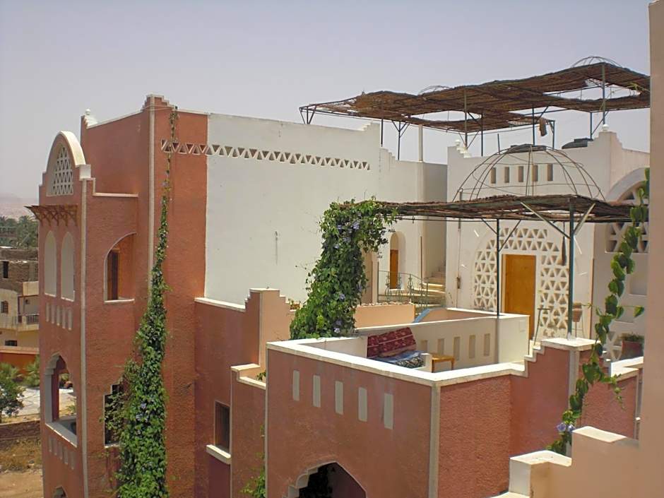 El Fayrouz Hotel