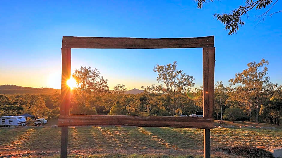 Mt Larcom Tourist Park