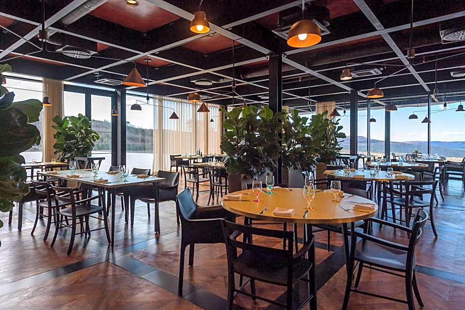 Winery & Design hotel ROXANICH