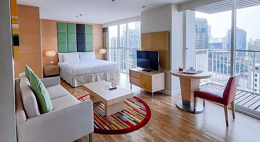 Urbana Langsuan Bangkok