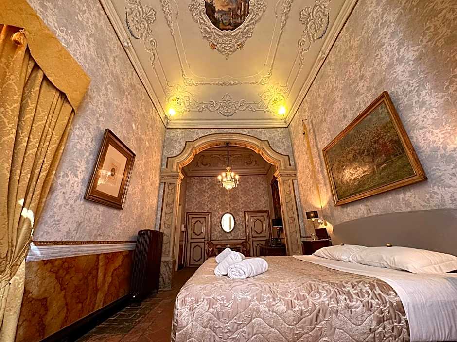 Casa Santangelo Suites - Historical Residence