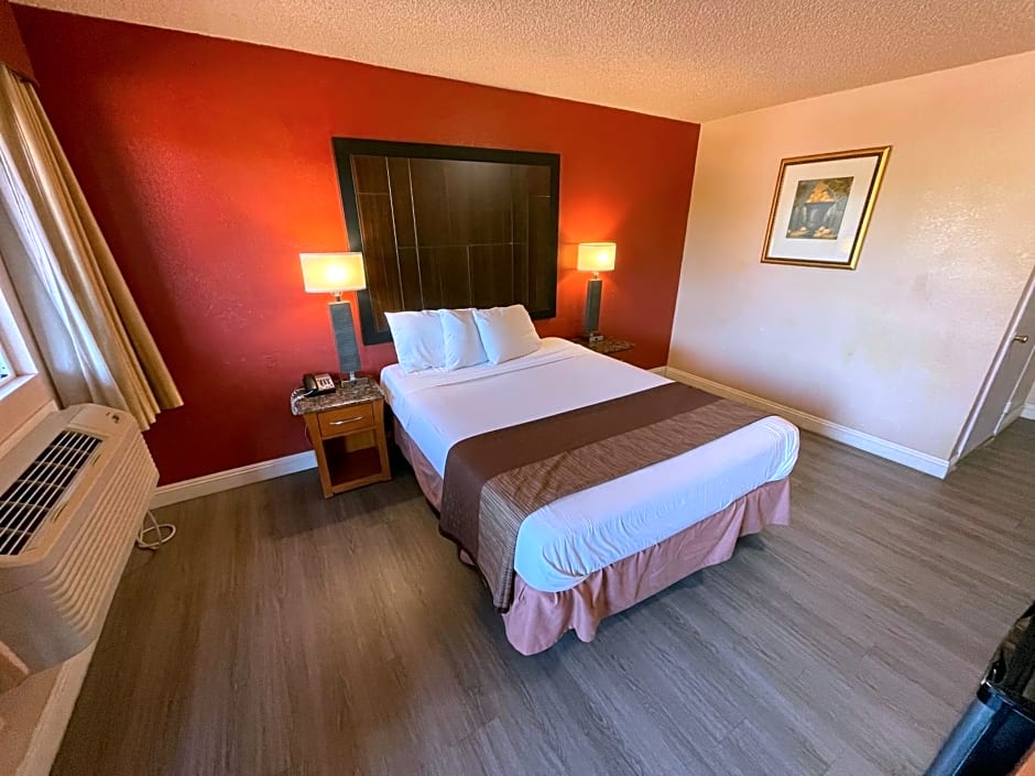 Pacific Inn