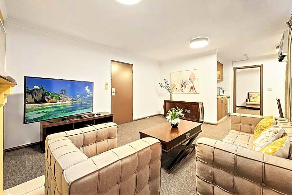 Eltham Gateway Hotel