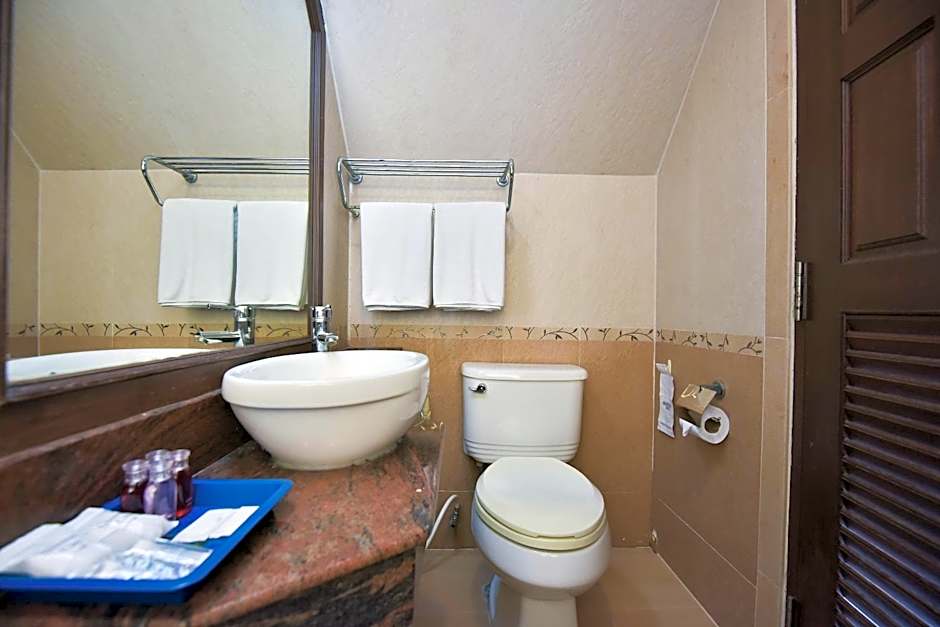 OYO 389 Sira Boutique Residence