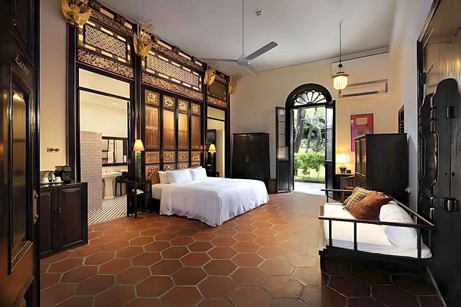 Cheong Fatt Tze - The Blue Mansion