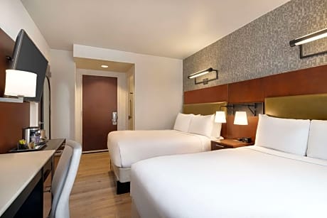 2 DOUBLE BEDS, COMPLIMENTARY WIFI/SWEET DREAMS BED, 42-INCH LCD TV AND WORK DESK