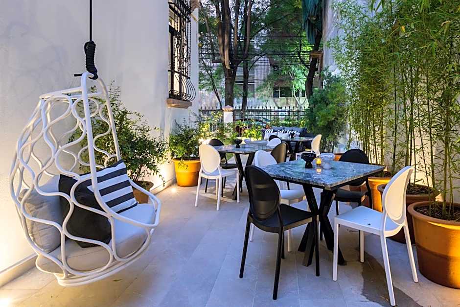 UTOPIC Campos Elíseos by ULIV