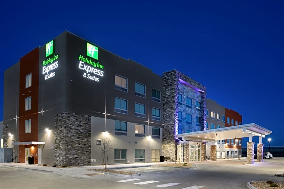 Holiday Inn Express & Suites - Denver NE - Brighton