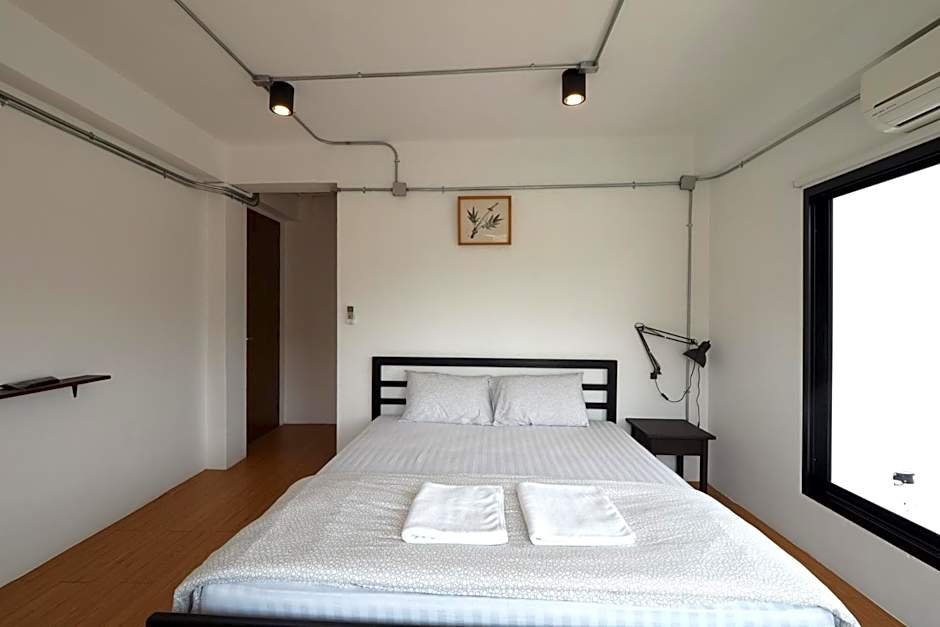 Labkoff cafe and Hostel