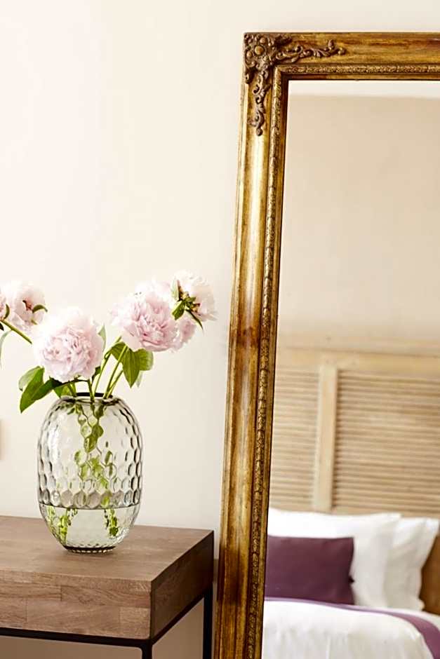 Nido, Mar-Bella Collection an SLH hotel