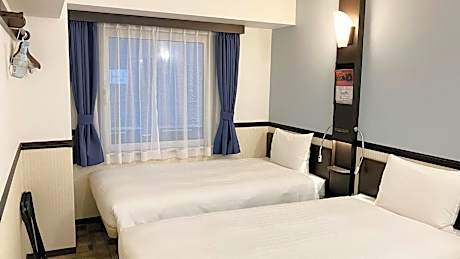 Standard Twin Room - Non-Smoking