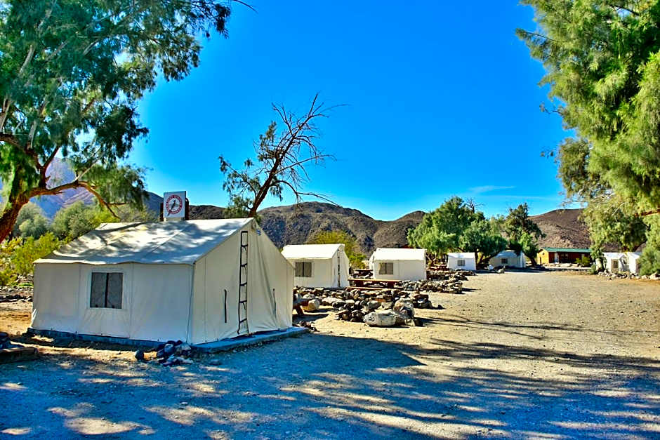 Panamint Springs Motel & Tents