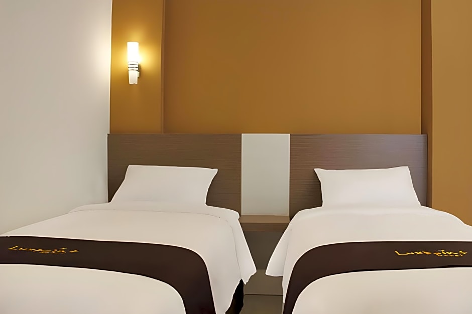 Luxpoint Hotel Surabaya