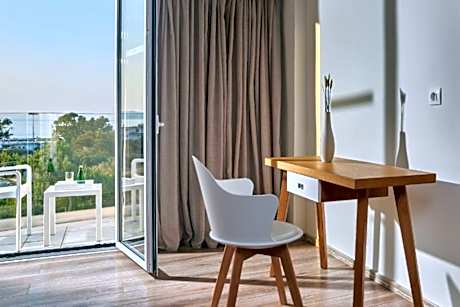 1 bedroom family suite