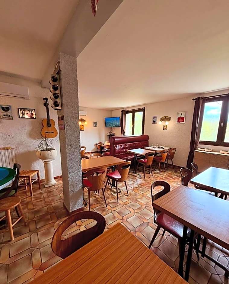 Hôtel - Pub Le Petit Bosquet