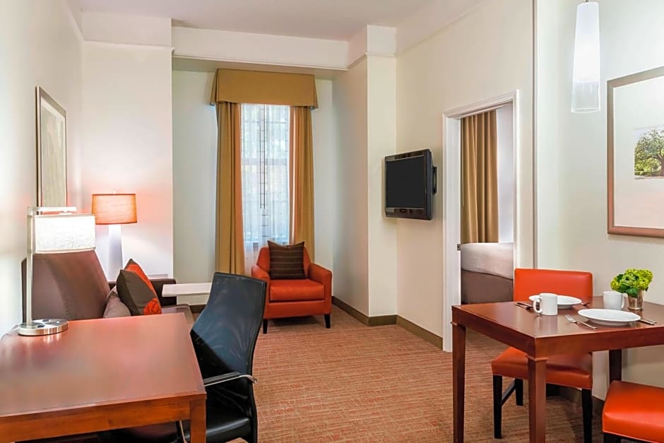 Residence Inn Savannah Downtown Historic District