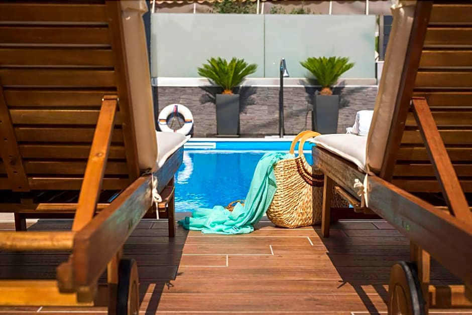 Sun Ray Luxury Aparthotel