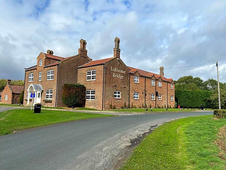 Loftsome Bridge Hotel