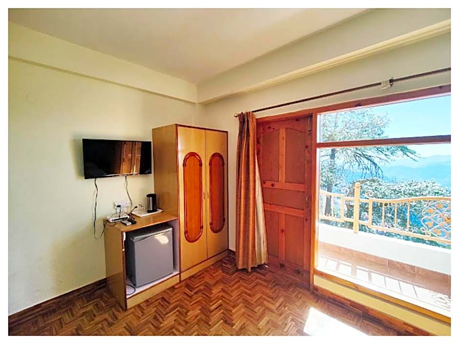 Goroomgo Kalra Regency Shimla Near Mall Road