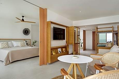 The Reserve Master Suite Ocean Front with Bathtub