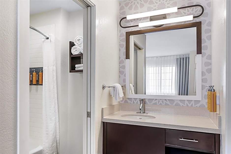 Sonesta ES Suites Chatsworth