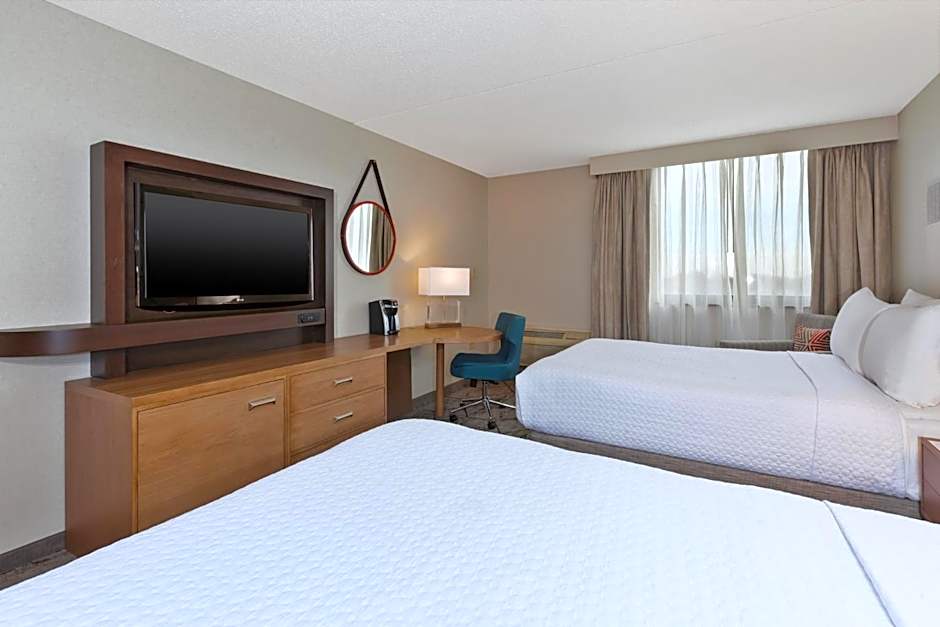 Crowne Plaza Columbus North - Worthington By IHG