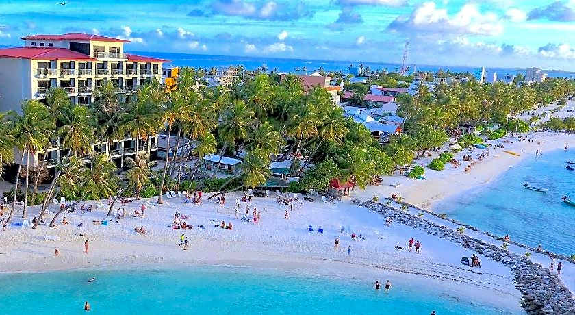 Kaani Grand Seaview at Maafushi