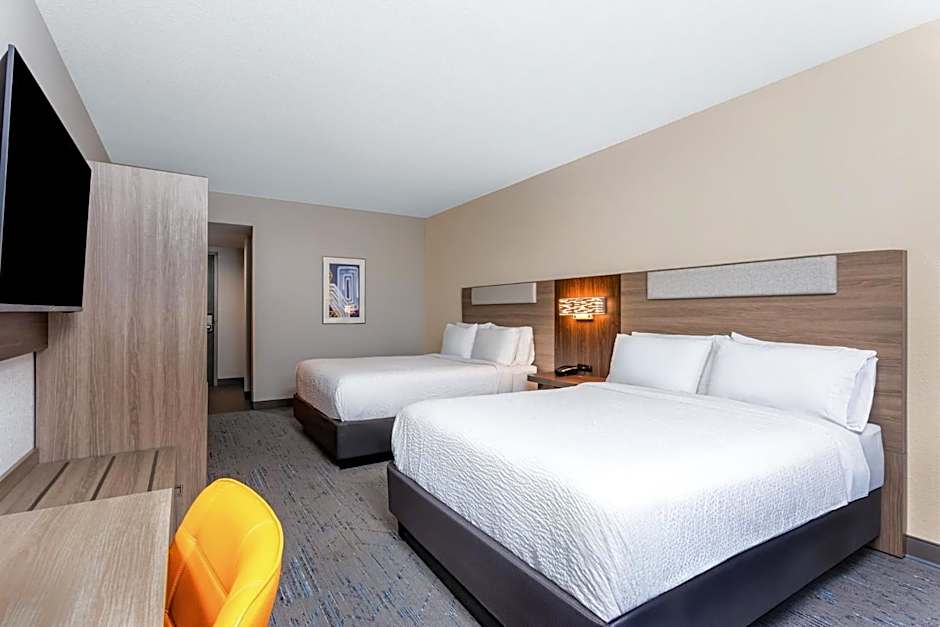 Holiday Inn Express & Suites Palm Coast - I-95