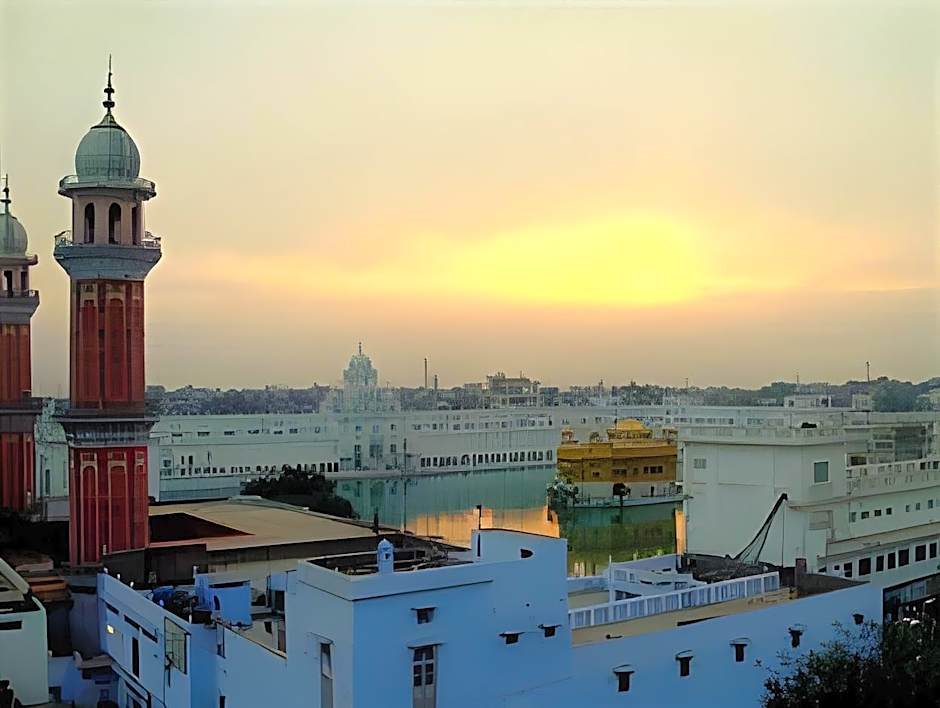 Hotel Cj International