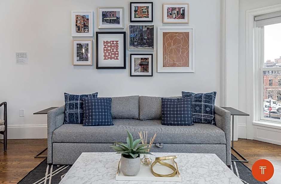 304 Newbury Street by Thatch