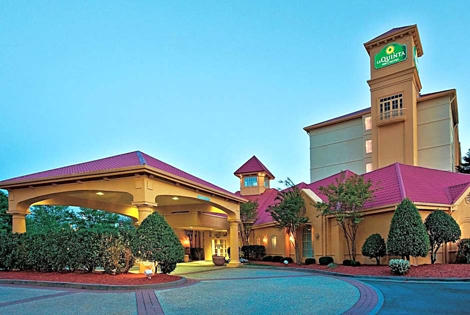 La Quinta Inn & Suites by Wyndham Winston-Salem