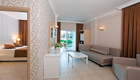 Family room connecting room